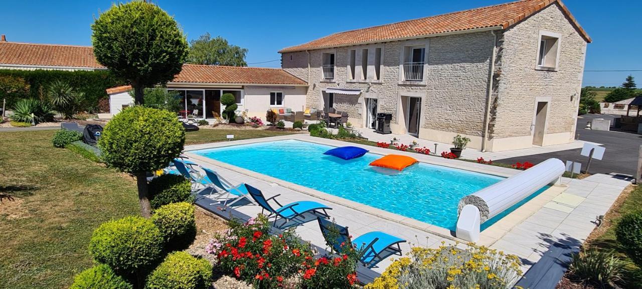 A La Gloriette Bed & Breakfast Neuville-du-Poitou Екстериор снимка
