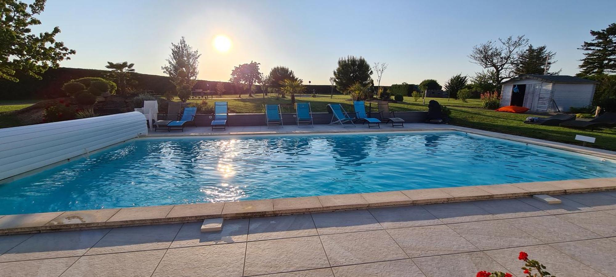 A La Gloriette Bed & Breakfast Neuville-du-Poitou Екстериор снимка